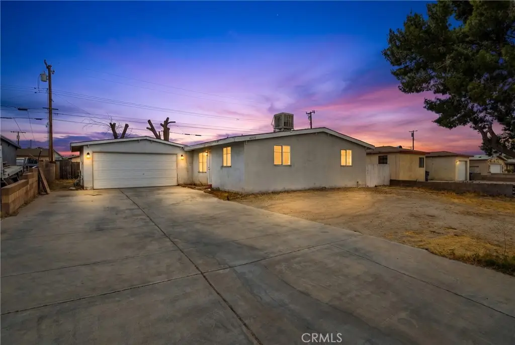 44251 Carolside Avenue, Lancaster, CA 93535 - #1