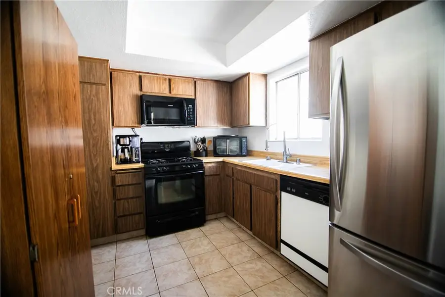 639 E Olive #5, Burbank, CA 91501 - #2