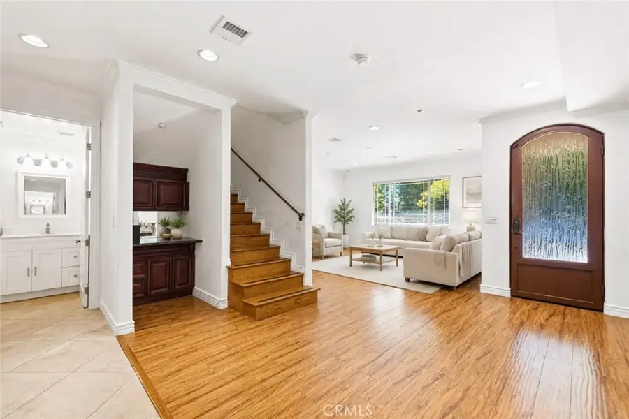 11145 Sunshine Terrace #102, Studio City, CA 91604 - #3
