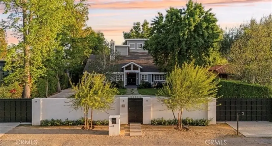 23134 Collins Street, Woodland Hills, CA 91367 - #3