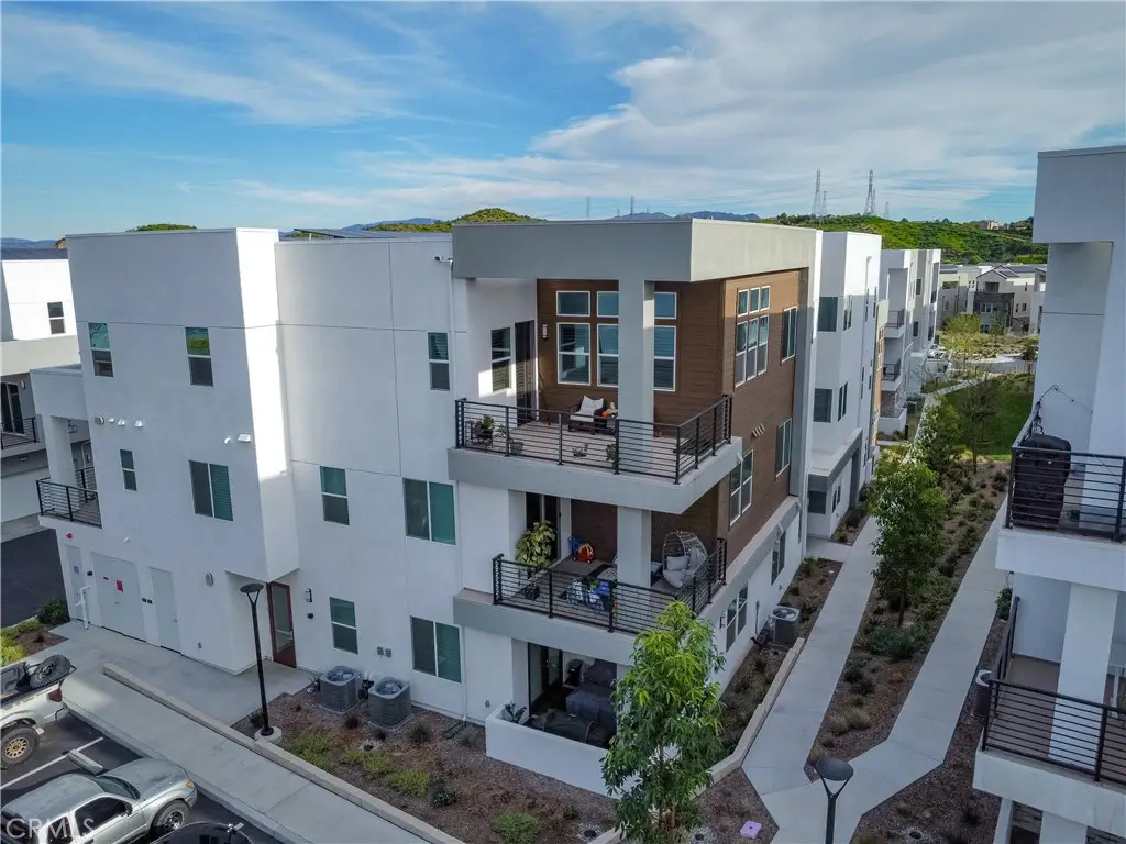 27227 Diamond Peak Lane #302, Valencia, CA 91381 - #1