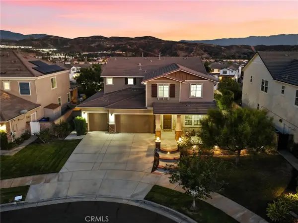 22384 Riverstream Court, Saugus, CA 91350