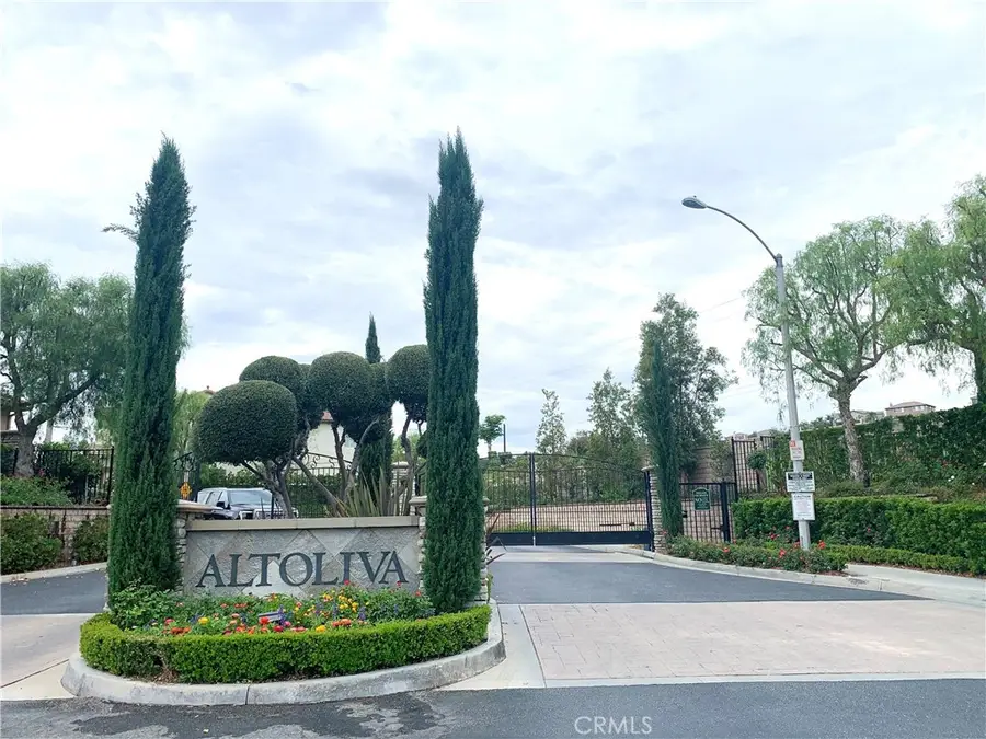23823 Via Campana, Valencia, CA 91354 - #3