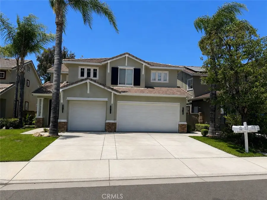 28379 Calex Dr, Valencia, CA 91354 - #2