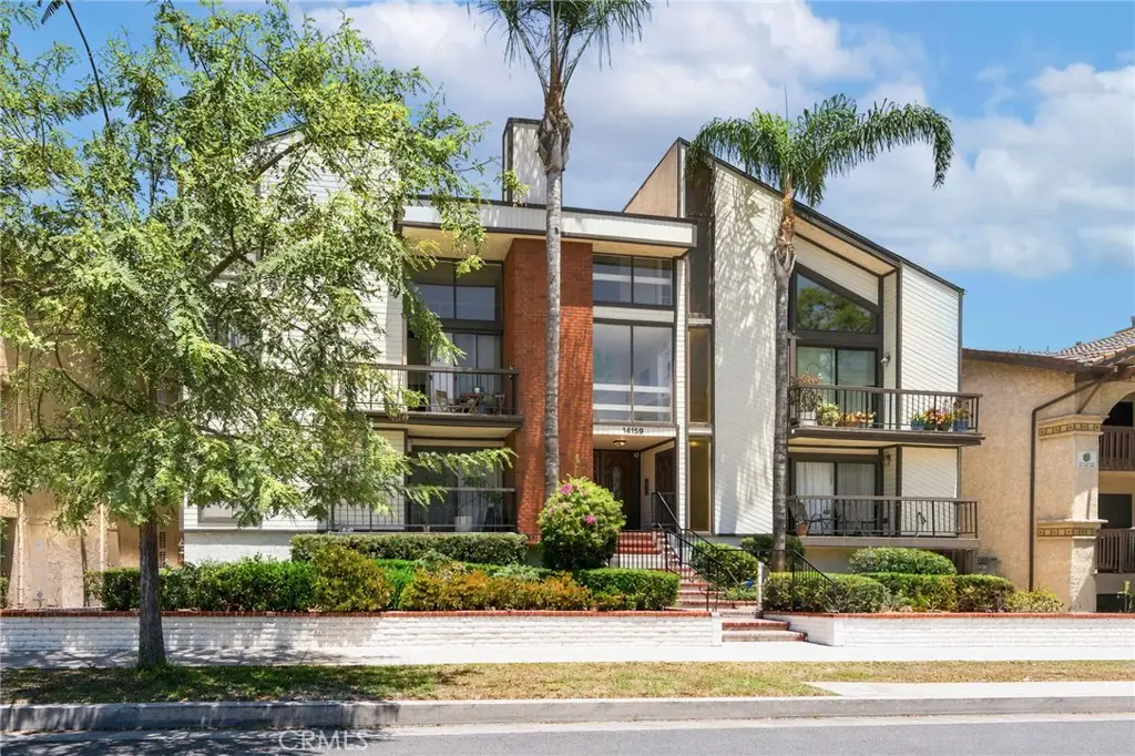 14159 Riverside Drive #103, Sherman Oaks, CA 91423 - #1