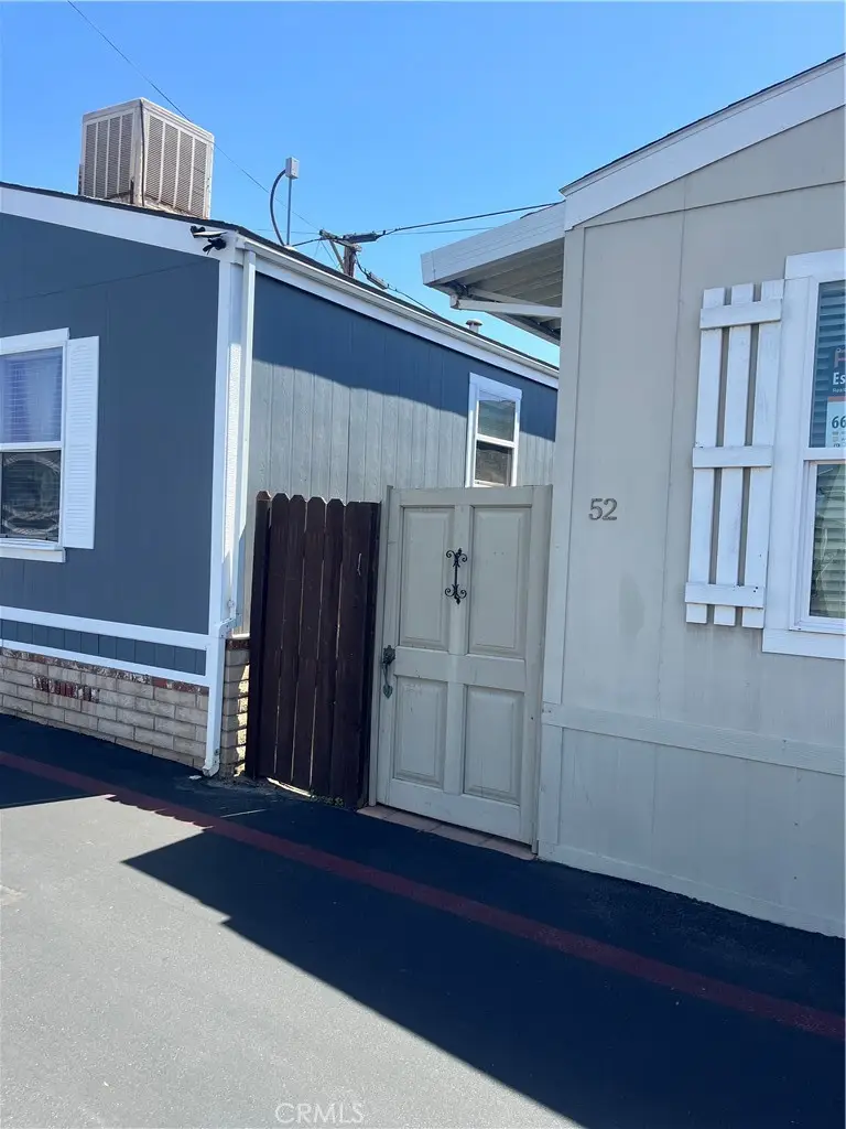 7560 Woodman Pl Spc#52, Van Nuys, CA 91405 - #3