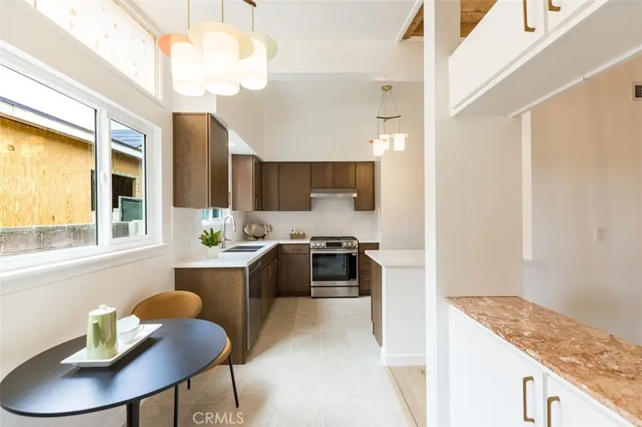 5724 Wish Avenue, Encino, CA 91316 - #2
