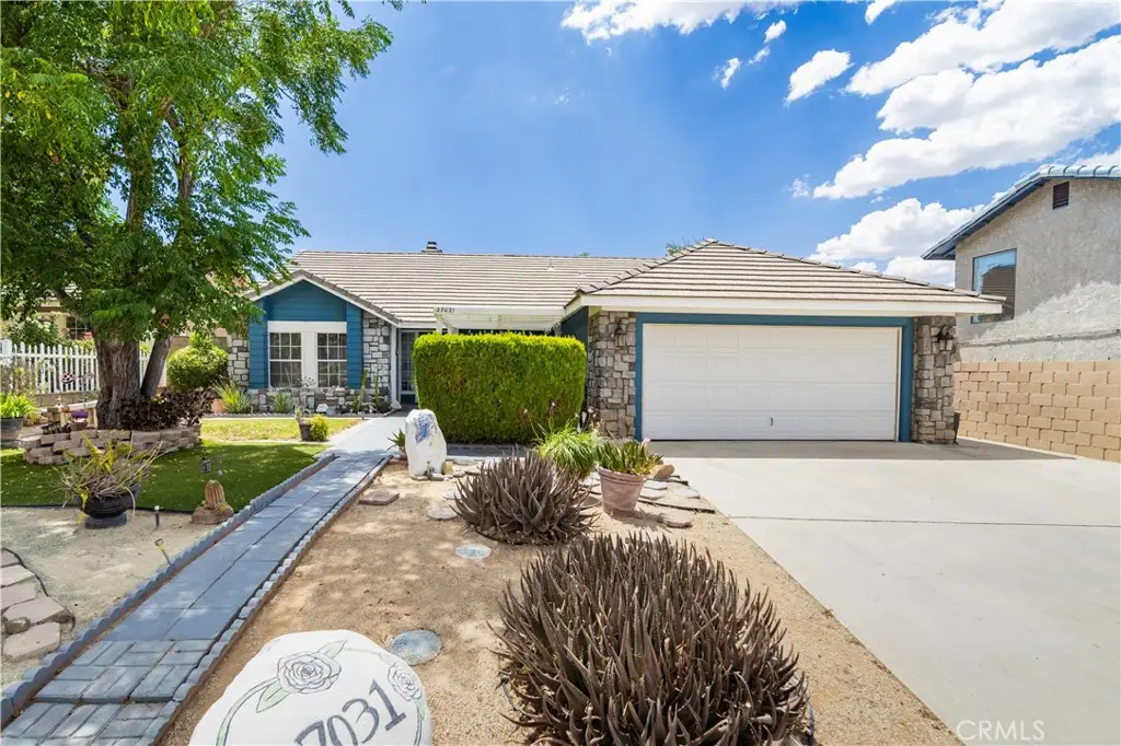 37031 La Contempo, Palmdale, CA 93550 - #1