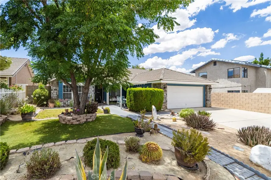 37031 La Contempo, Palmdale, CA 93550 - #2