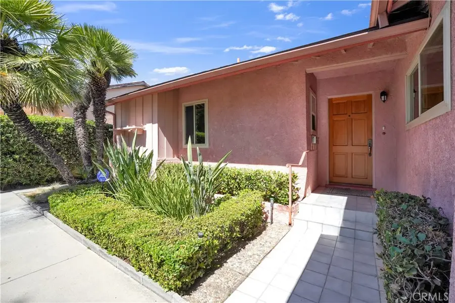 6860 Babcock Avenue, North Hollywood, CA 91605 - #2