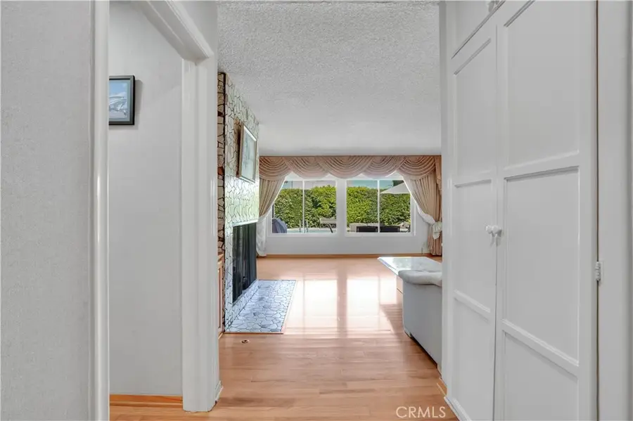 6860 Babcock Avenue, North Hollywood, CA 91605 - #3