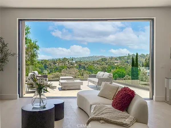 5134 Medina, Woodland Hills, CA 91364