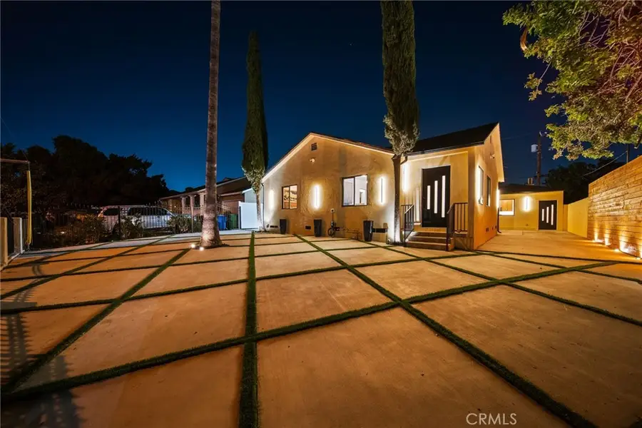 7660 Radford Avenue, North Hollywood, CA 91605 - #3