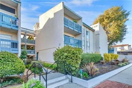 601 S Prospect #103, Redondo Beach, CA 90277