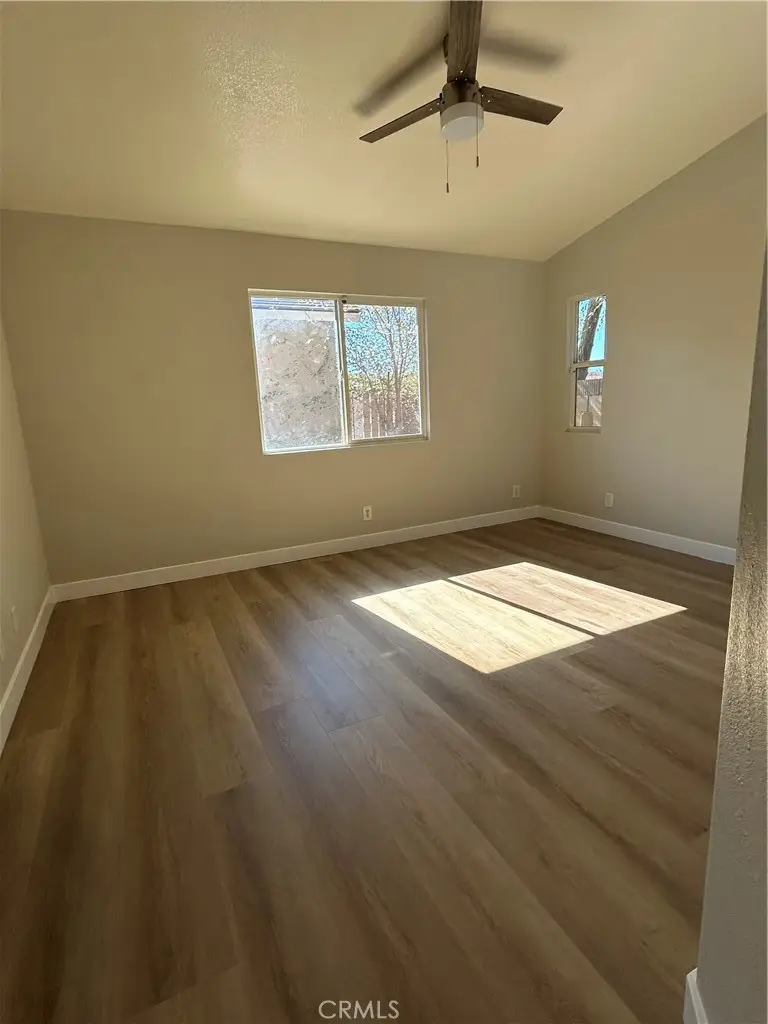 722 E. Avnue J6, Lancaster, CA 93535 - #1