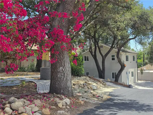 3130 N Mount Curve, Altadena, CA 91001
