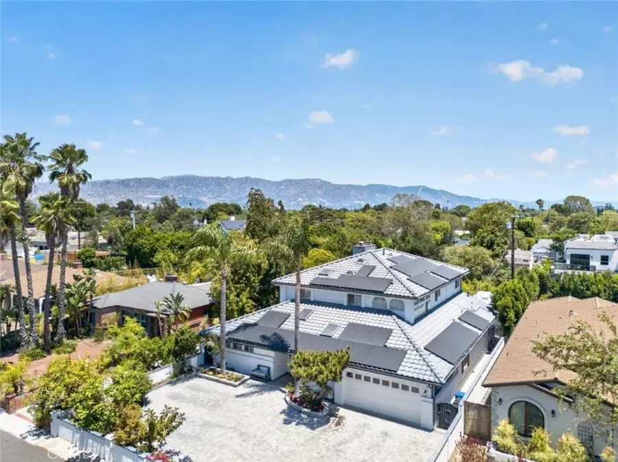 4930 Biloxi, North Hollywood, CA 91601 - #3