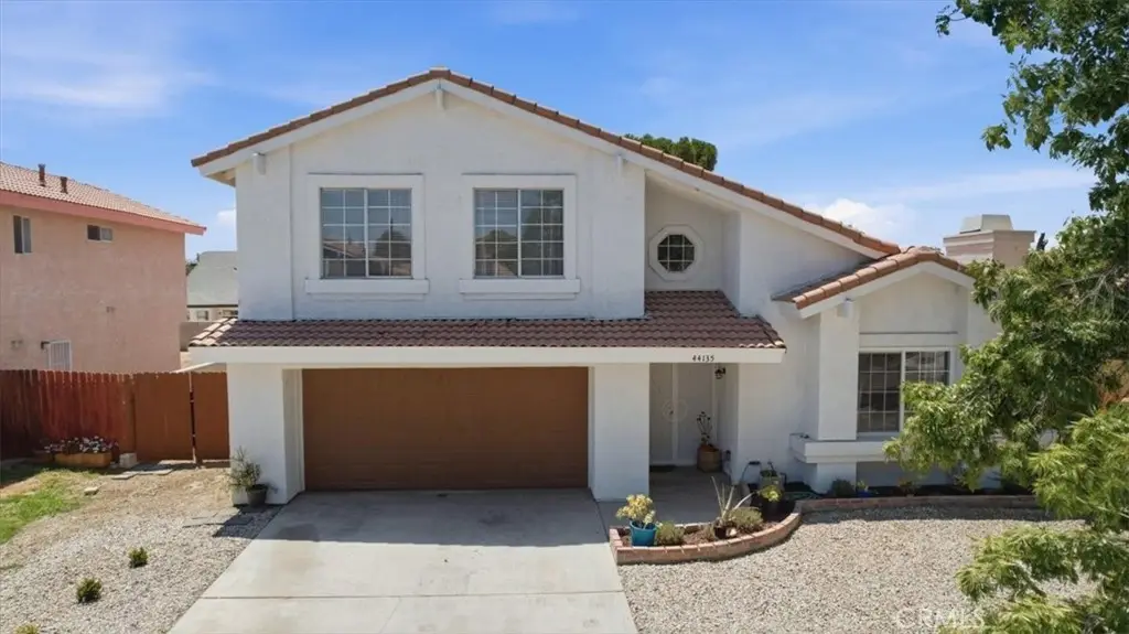 44135 Camellia, Lancaster, CA 93535 - #1