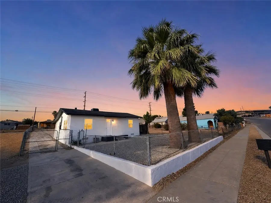 120 W Williams Street, Barstow, CA 92311 - #2
