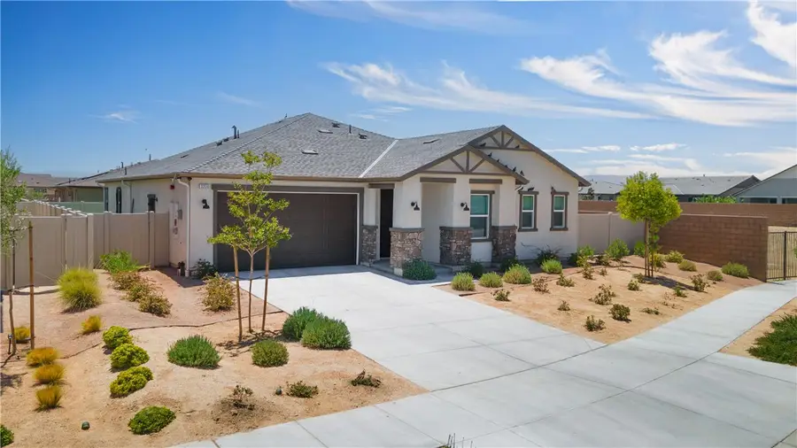 3230 Emerald Ln, Lancaster, CA 93535 - #2