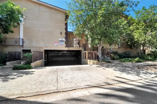 14618 Gilmore Street #16, Van Nuys, CA 91411