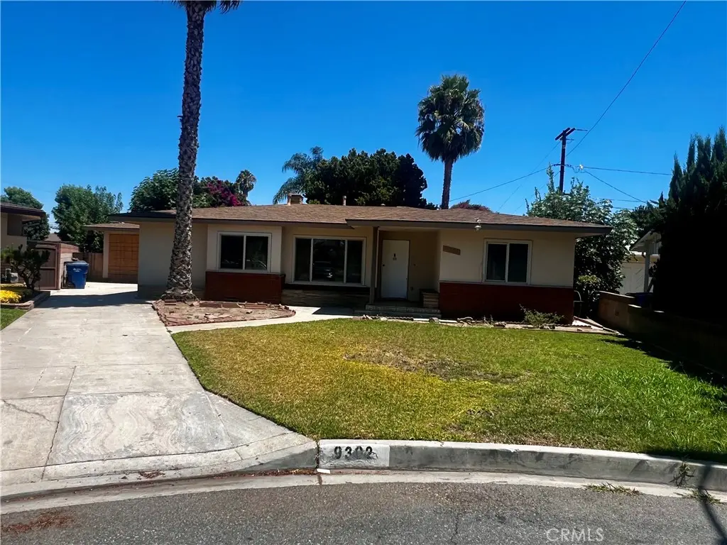 9302 Orizaba, Downey, CA 90240 - #1