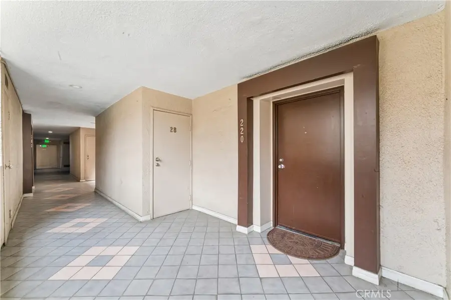 7826 Topanga Canyon #220, Canoga Park, CA 91304 - #3