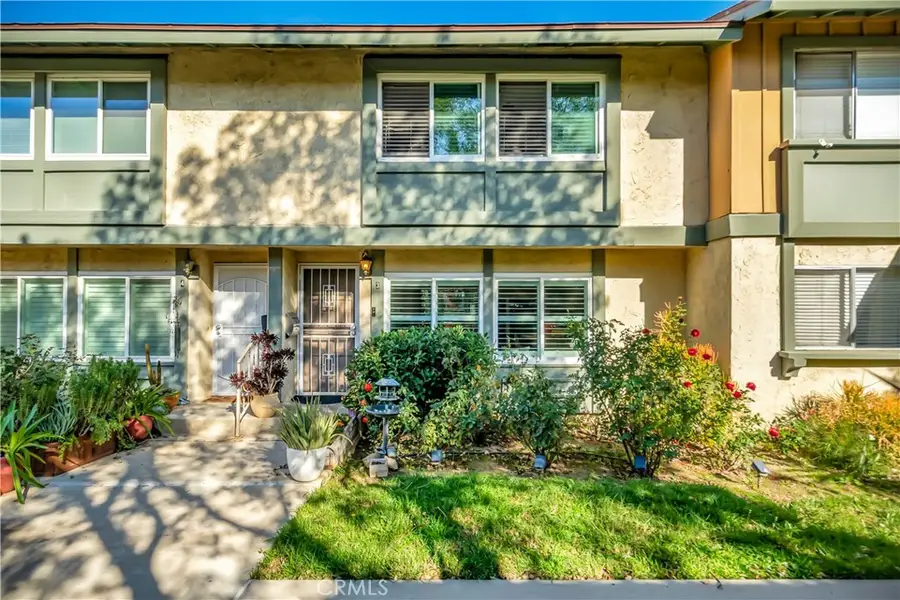 6641 Wilbur Avenue #3, Reseda, CA 91335 - #2