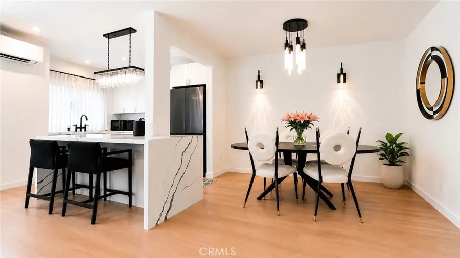 1233 N Laurel #211, West Hollywood, CA 90046 - #3