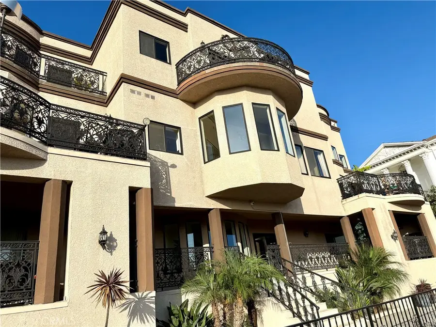 11131 Mountcastle Drive, Studio City, CA 91604 - #2