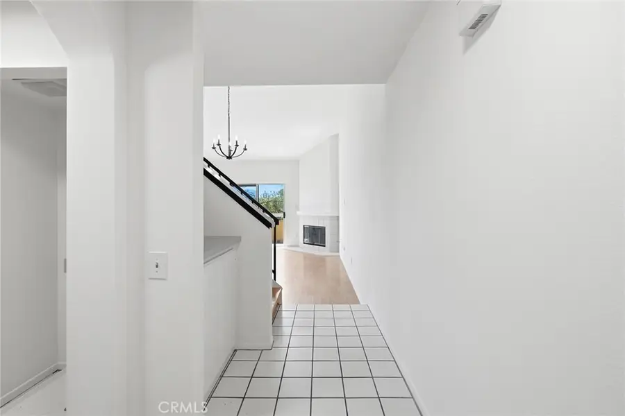 2731 Erringer, Simi Valley, CA 93065 - #2