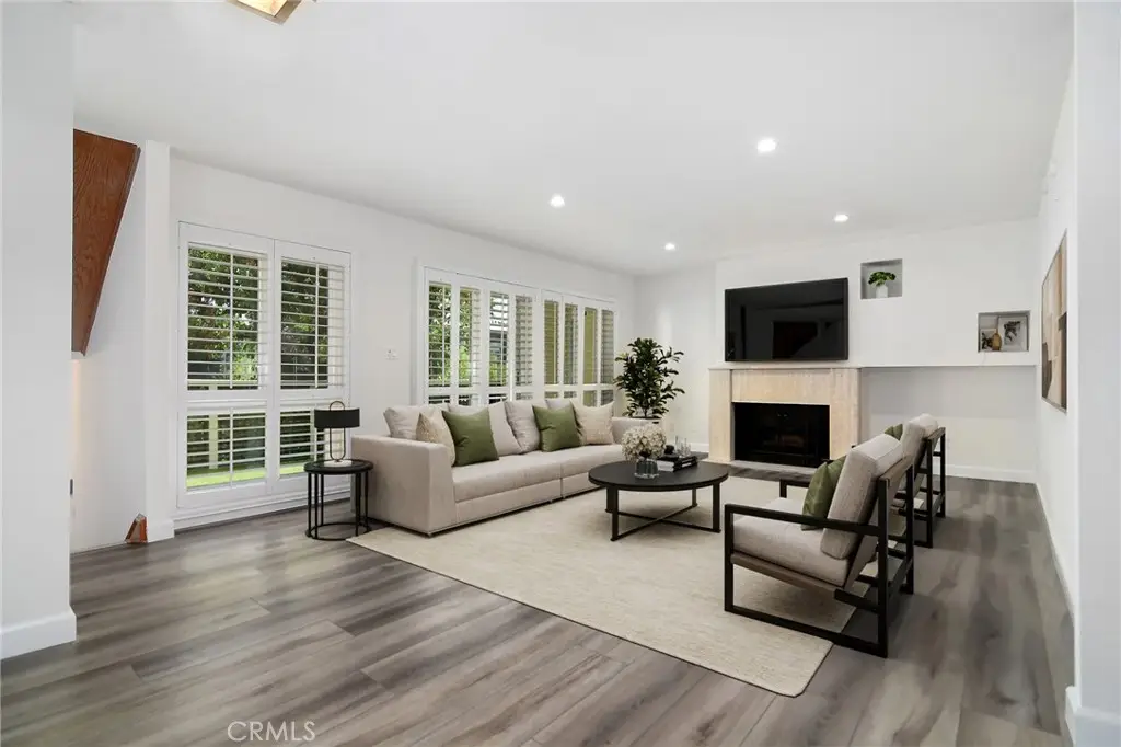 5255 Coldwater Canyon Avenue #E, Sherman Oaks, CA 91401 - #1