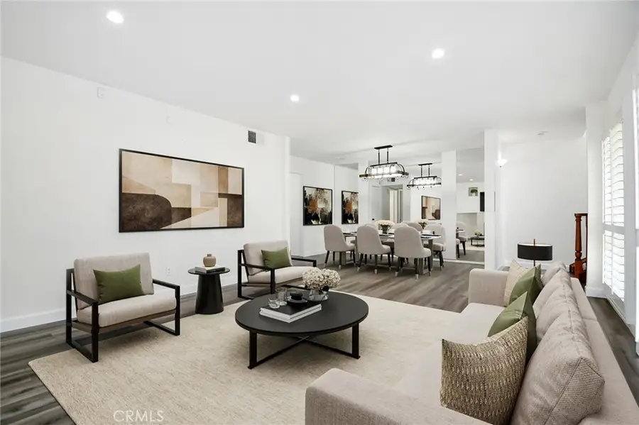 5255 Coldwater Canyon Avenue #E, Sherman Oaks, CA 91401 - #3