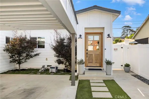7247 Genesta, Los Angeles, CA 91406