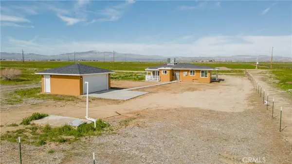 49040 70th Street W, Lancaster, CA 93536