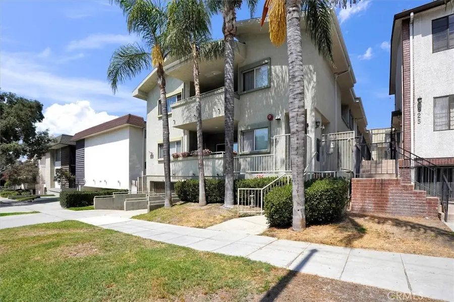 621 E Olive Avenue #106, Burbank, CA 91501 - #2