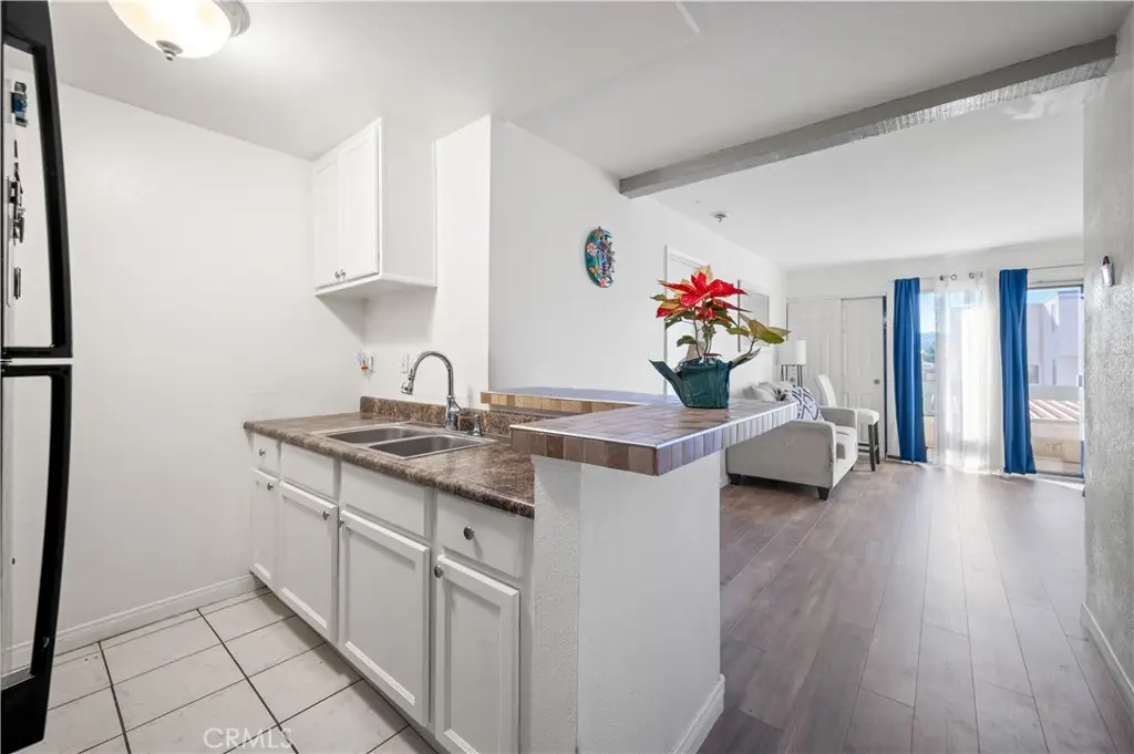 21800 Schoenborn Street #215, Canoga Park, CA 91304 - #1