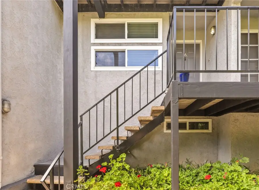 4018 Redwood Avenue #A, Los Angeles, CA 90066 - #3