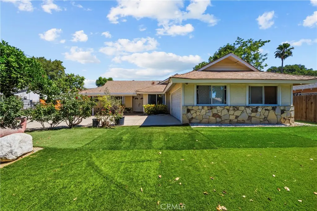 10525 Woldrich St., Sylmar, CA 91342 - #1