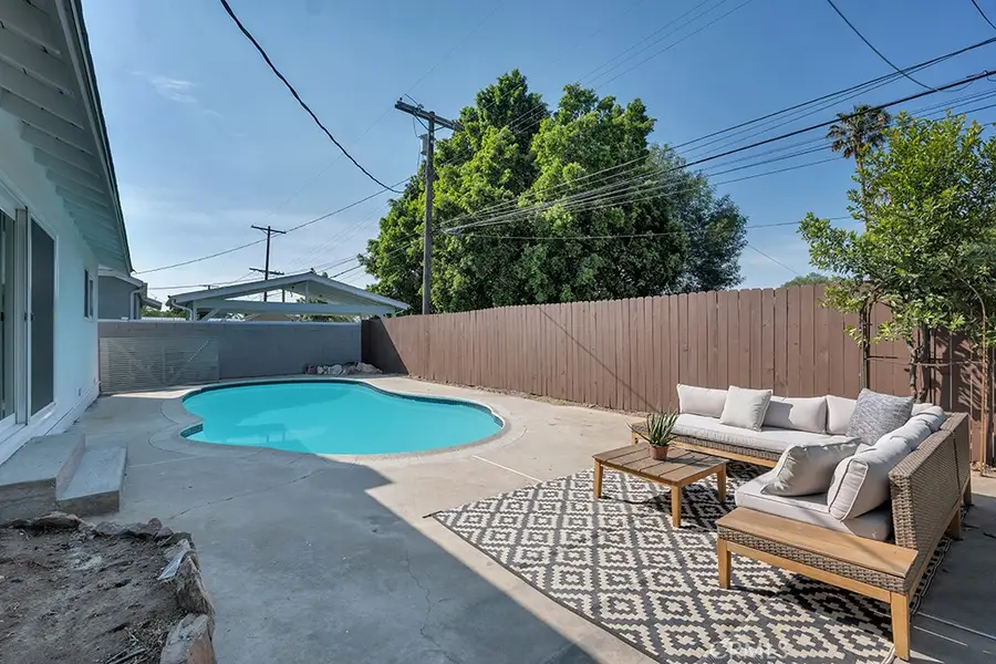 10579 Lev Ave, San Fernando, CA 91345 - #2