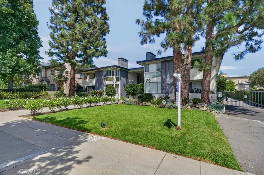 610 S Orange Grove Boulevard #5, Pasadena, CA 91105 - #3