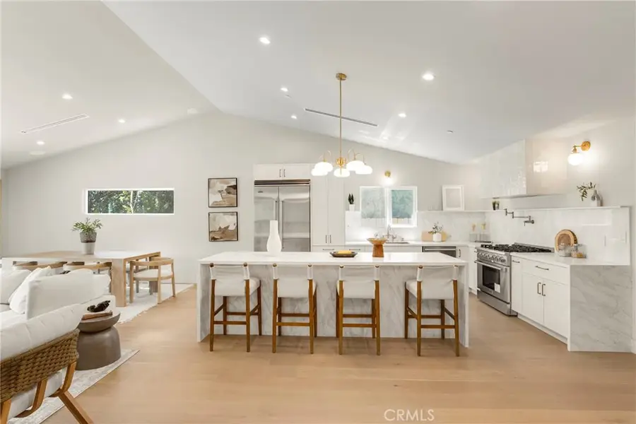 5944 Lasaine, Encino, CA 91316 - #3