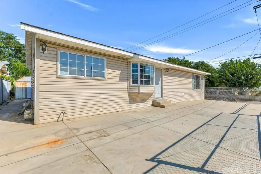 22319 Park Street, Newhall, CA 91321 - #2