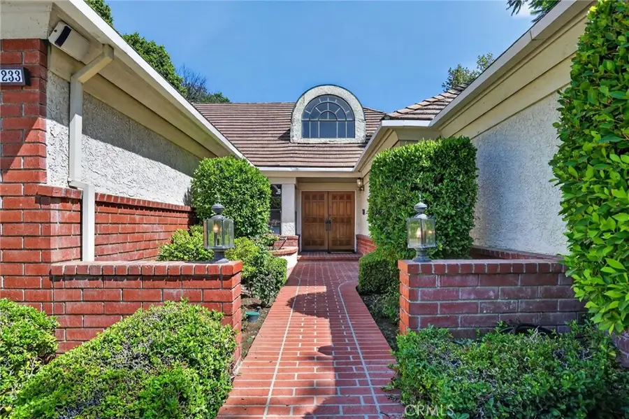 19233 Mayall Street, Northridge, CA 91324 - #3