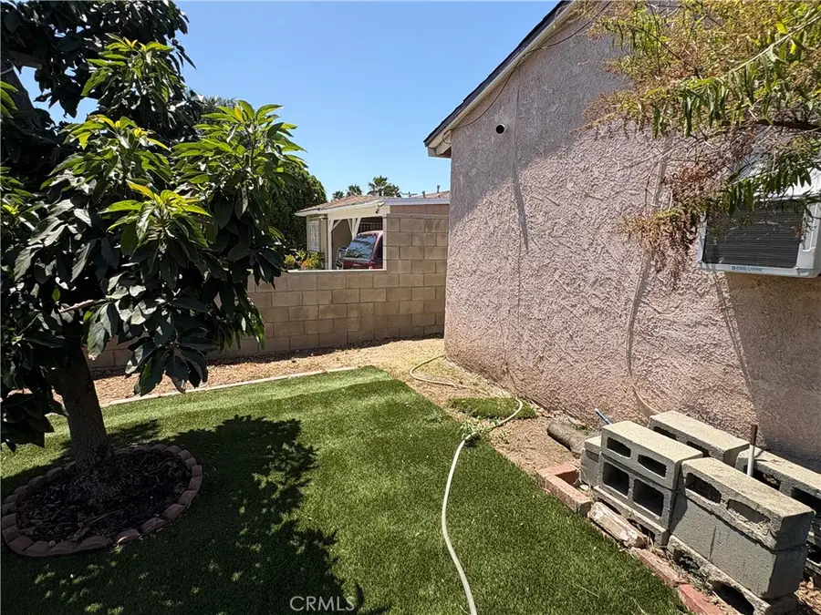 11241 De Haven Ave., Pacoima, CA 91331 - #2