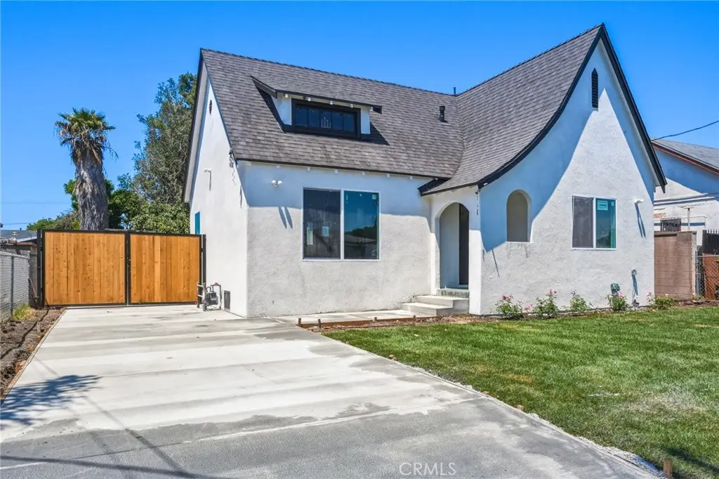 1433 N Neptune, Wilmington, CA 90744 - #1