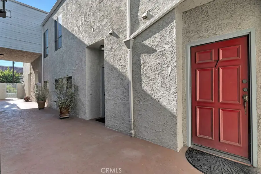 5230 Bellingham #7, Valley Village, CA 91607 - #2