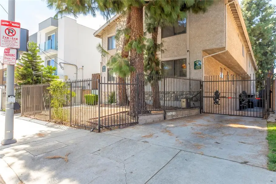 6847 Haskell Avenue #1, Van Nuys, CA 91406 - #2