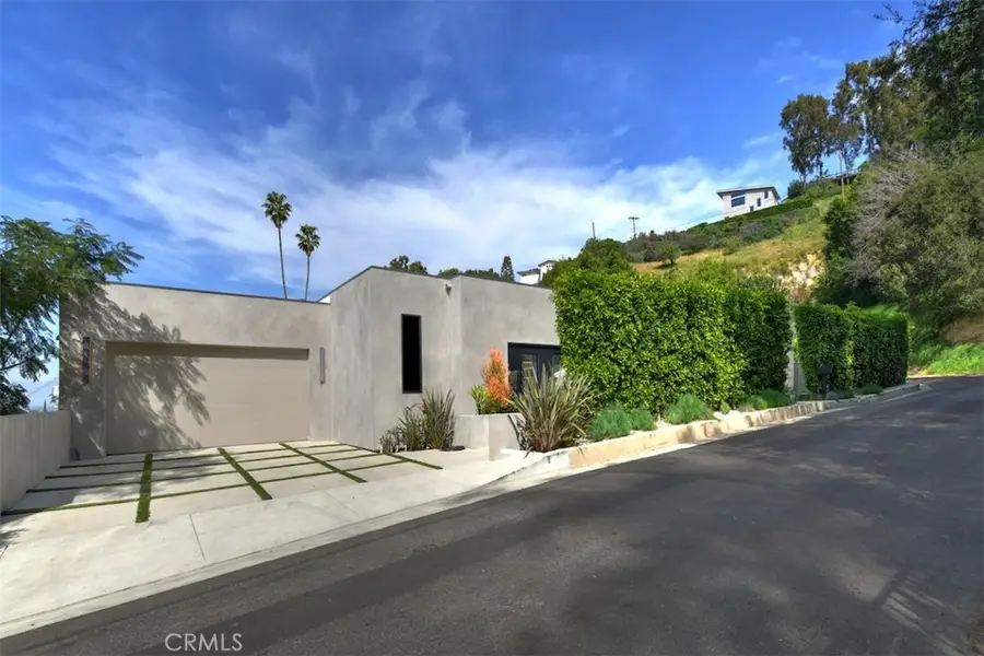 14753 Round Valley, Sherman Oaks, CA 91403 - #2