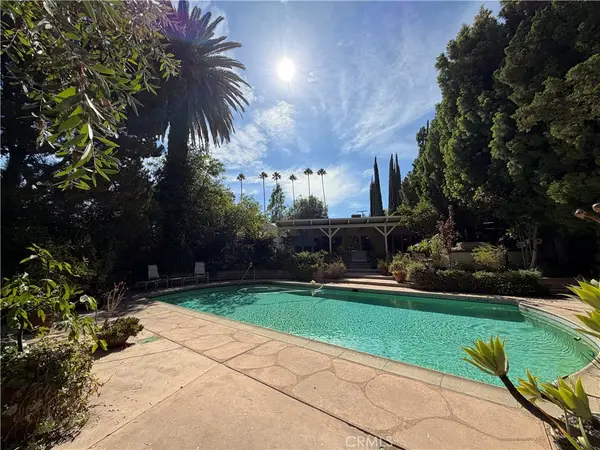 5412 Encino Ave., Encino, CA 91316